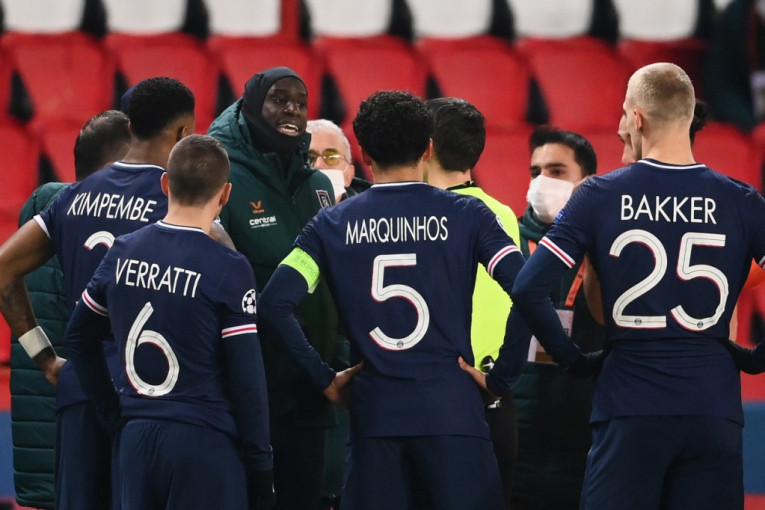 "UEFA je vršila veliki pritisak": Pomoćni trener Bašakšehira otkrio detalje iz svlačionice na prekinutoj utakmici protiv PSŽ