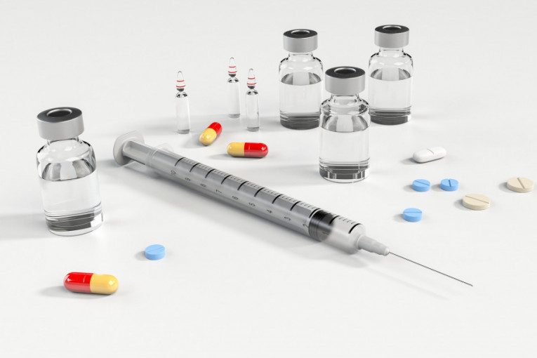 Vakcina verovatno efikasna i protiv novog soja: AstraZeneka saopštila dobre vesti