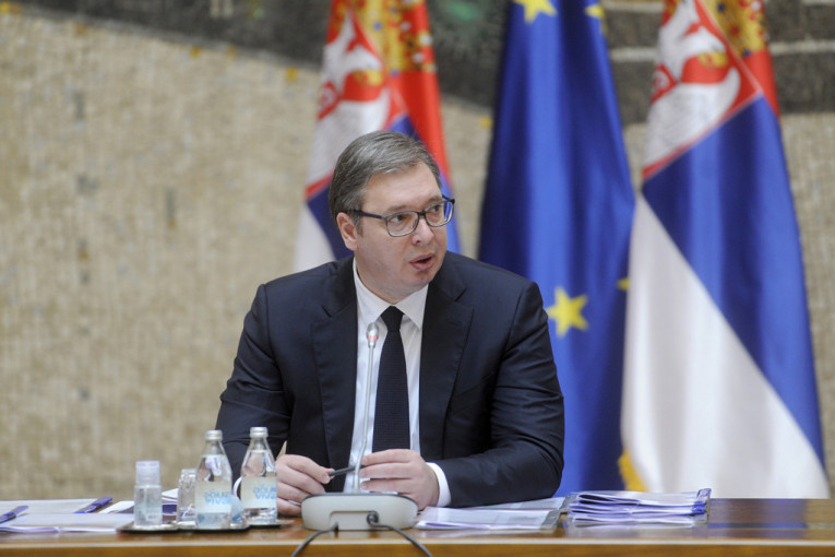 Vučić sa ministrima i direktorima javnih preduzeća: Do 2022. bićemo najbolji u Evropi, slede veliki pritisci zbog Kosova