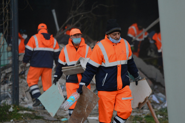 JKP "Gradska čistoća": Oštro osuđujemo sramni snimak ismevanja našeg radnika