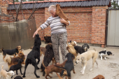 Azil u Draževcu - dom za više od 300 životinja o kojima brinu Vesna i njena unuka