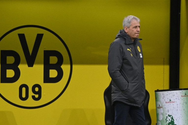 Kakav preokret u Dortmundu: Pre utakmice se pisalo o novom ugovoru, a dobio je - otkaz
