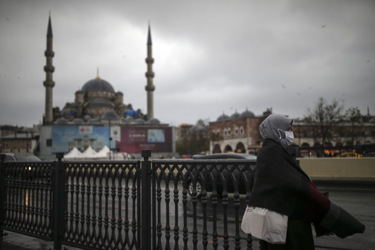 U Turskoj lira ojačala ali Svetska banka smanjila prognozu rasta zemlje