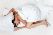 Volite da spavate bez odeće? Popularni lekar pojasnio zašto je to velika greška (VIDEO)