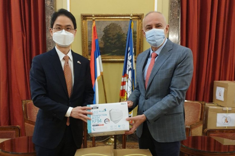 Gradonačelnik ugostio ambasadora Republike Koreje: Beograd dobio 5.000 zaštitnih maski