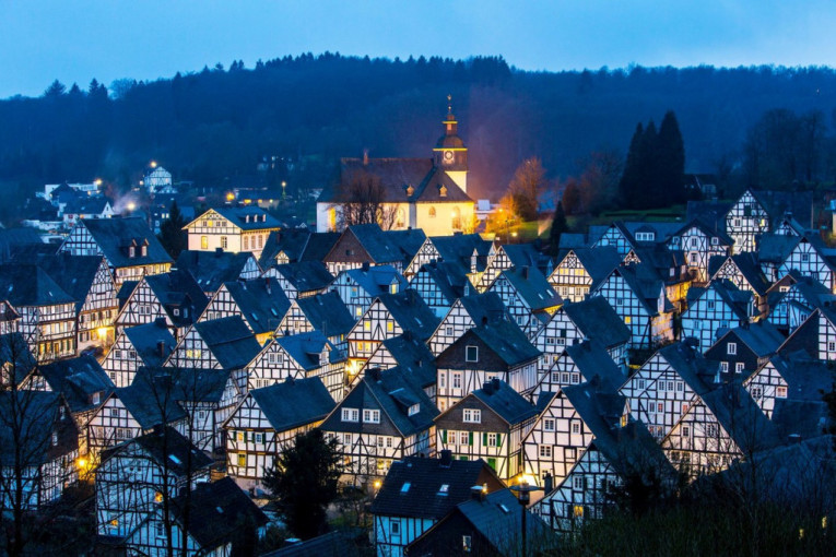 Bajkoviti grad koji osvaja društvene mreže