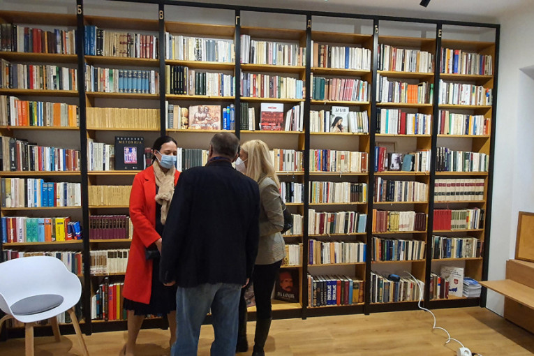 Više od 5.000 naslova na samom početku: Otvorena srpska biblioteka u Beču