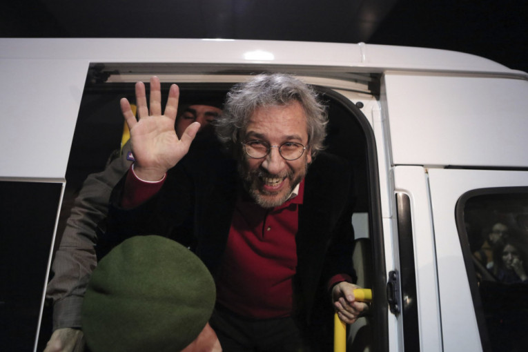 Opozicioni novinar osuđen na 27 godina zatvora u Turskoj!