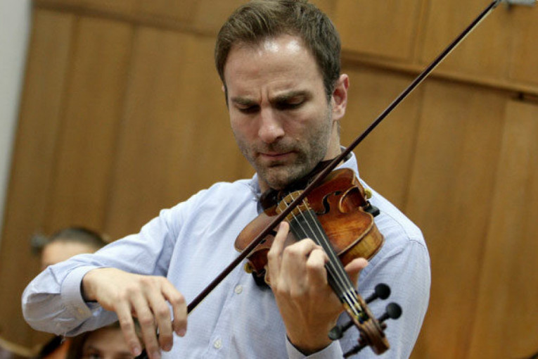 Deca Beograda: Stefan Milenković - virtuoz na violini menja Džulijard za novosadski univerzitet