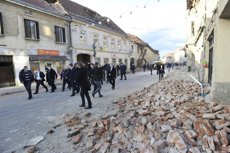 "Protiv zemljotresa ne možemo da se borimo kao protiv Srba"