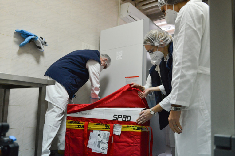 Vlada Srbije potvrdila: U narednih mesec dana stiže velika isporuka od dogovorenih dva miliona ruskih vakcina