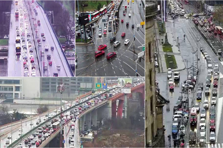 Novogodišnji kolaps plus kiša: Velike gužve u Beogradu (FOTO)