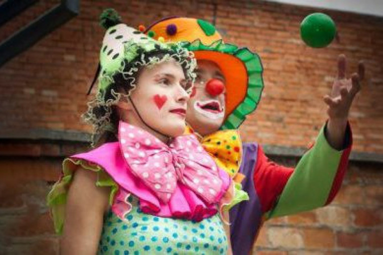 Katarina Orešan, lingvista na štulama: Već u toku studija akrobacije su odvukle moju pažnju i učinile da se svojom strukom nikada nisam bavila