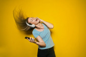 Ako često nosite slušalice na ušima i slušate glasnu muziku, evo šta može da se dogodi vašoj glavi