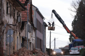 Tragedijama u Sisku nema kraja: Poginuo muškarac, popravljao kuću kada se na njega obrušio zid!