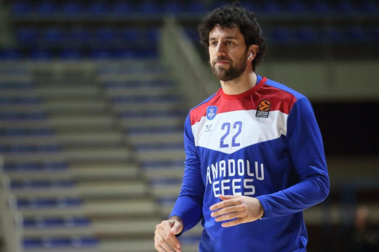 Efes i dalje bez poraza u Turskoj: Micić ubacio 27 poena