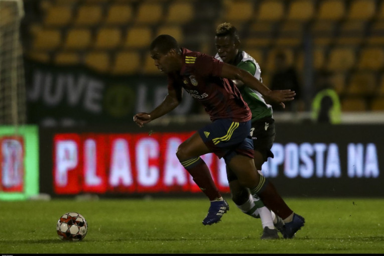 Tragedija u Portugaliji: Preminuo fudbaler koji se prošle nedelje srušio na terenu