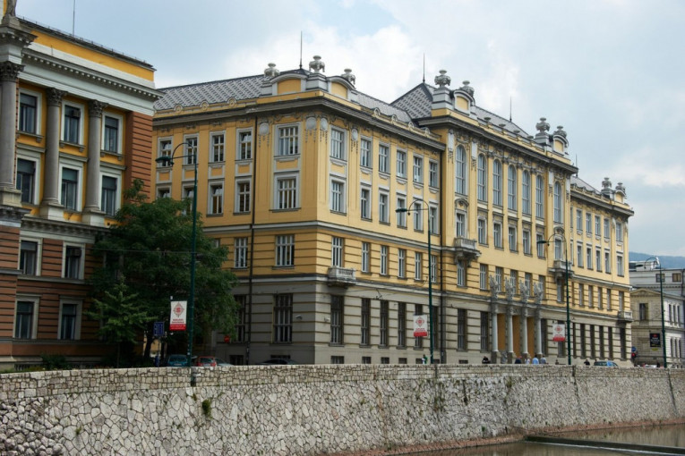 Profesorka studente nazvala "kerovima": Skandal na Farmacetuskom fakultetu u Sarajevu