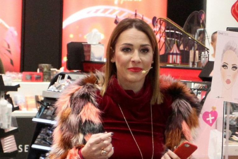 Marijana Mićić sa tatom otišla da primi vakcinu protiv koronavirusa