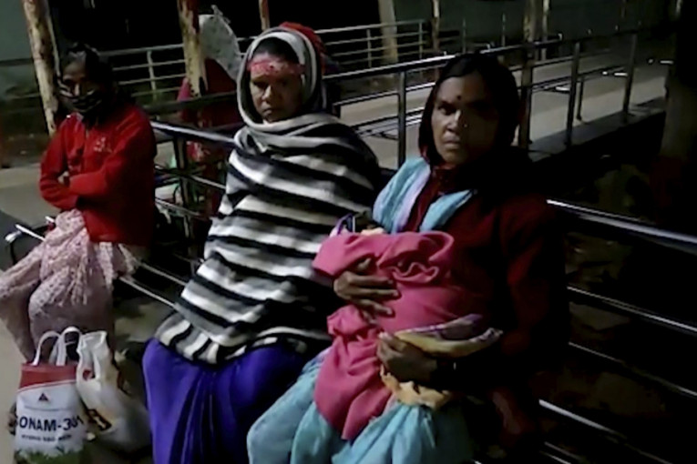 Tragedija u Indiji: Desetoro novorođenčadi izgubilo život u požaru u bolnici
