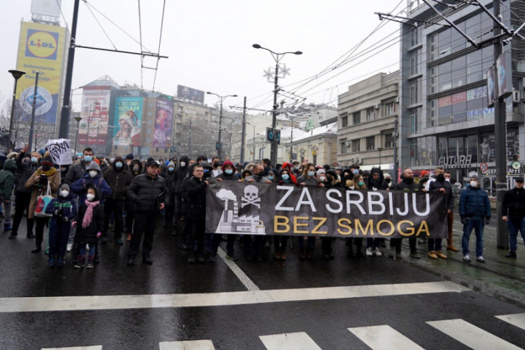 "Za Srbiju bez smoga": U Beogradu protest građana zbog zagađenog vazduha (FOTO)