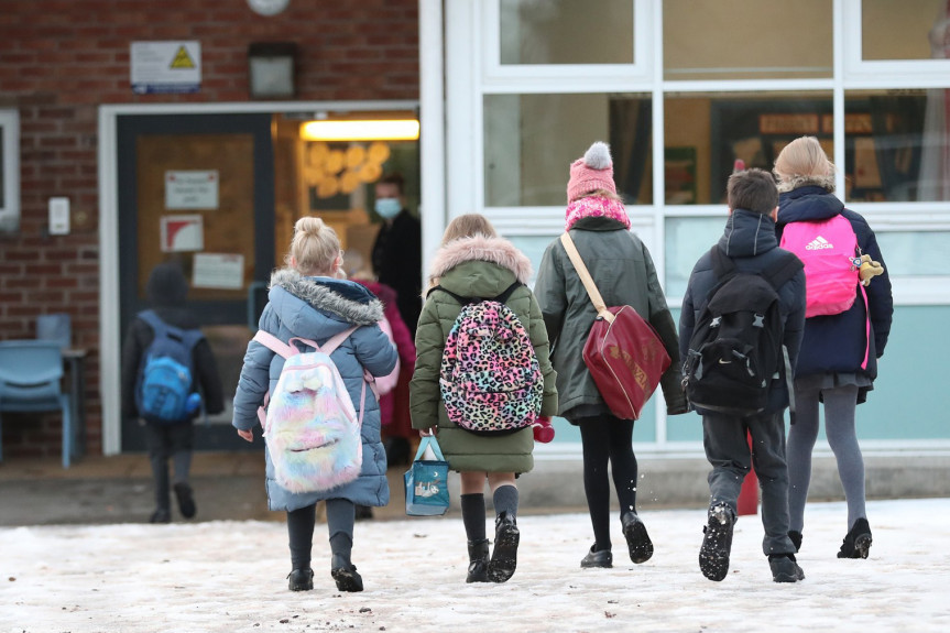 Batut izdao saopštenje povodom omikrona: Evo ko ne bi trebalo da dolazi u školu - objavljene i mere prevencije!