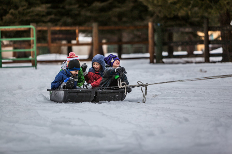 Zimske čarolije: Sneg je pao, a deca su još na raspustu - idealna kombinacija za uživanje