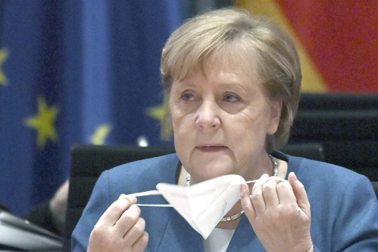 Da li Nemačkoj stvari izmiču iz ruku? Merkelova izgubila prisebnost zbog korone