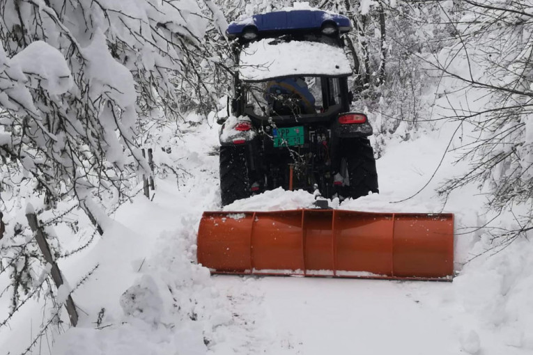 Identifikovana tela pronađna u Hrvatskoj: Mlađi muškarci nađeni smrznuti tokom čišćenja snega