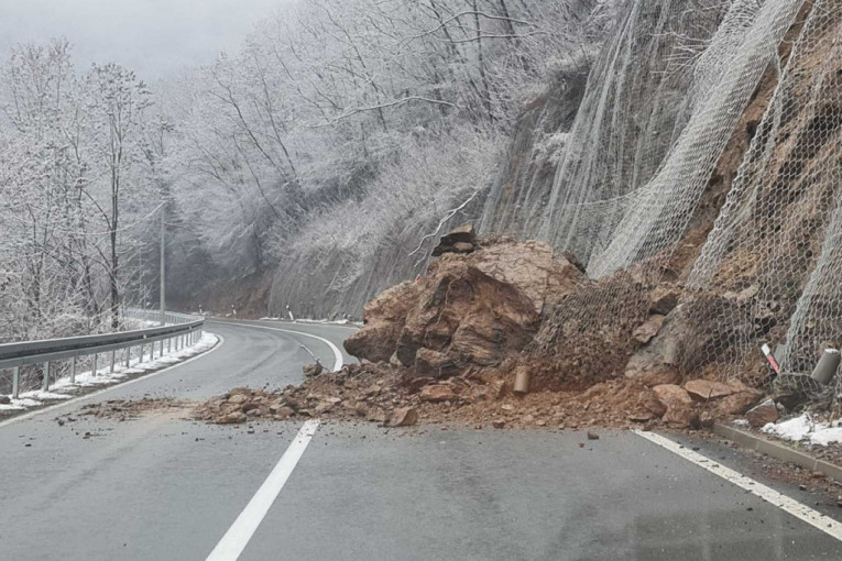 Vozači, pazite na odrone!