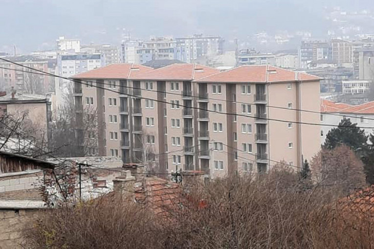 Završena "Beograđanka 2" u Kosovskoj Mitrovici: Uručeni ključevi za stanove ugroženim srpskim porodicama