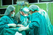 "Dajem onlajn časove hirurgije, garantujem polaganje ispita": Skandalozni oglas podelio javnost