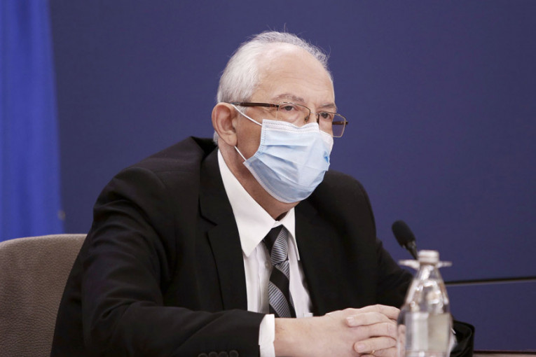 Dr Kon i posle vakcinacije nosi masku, a sada je otkrio i zašto