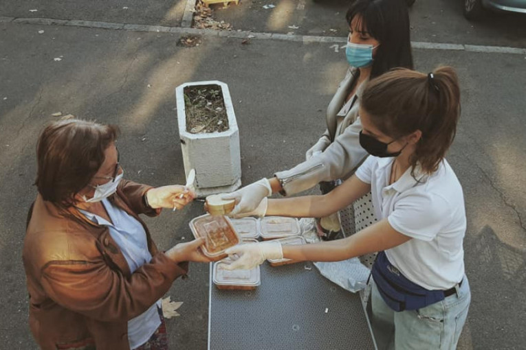 Solidarna kuhinja - spas za ljude bez krova nad glavom: Besplatni obroci za najugroženije