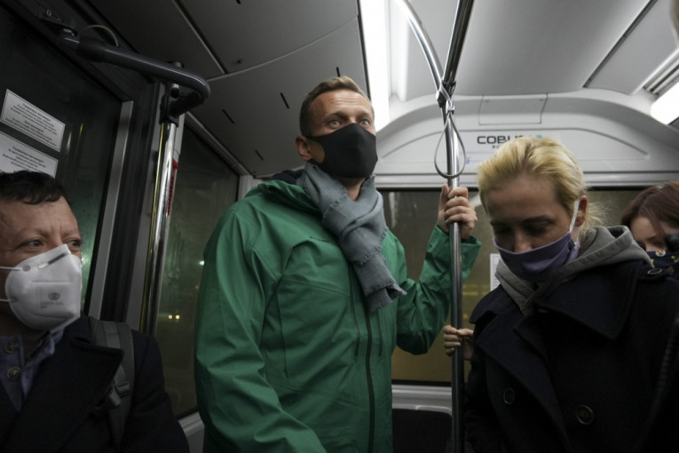 Posle Navaljnog, "na meti" i saradnici: Policija uletala u domove aktivista kako bi dala upozorenje