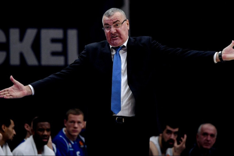 Repeša ponovo delio vaspitne (video)