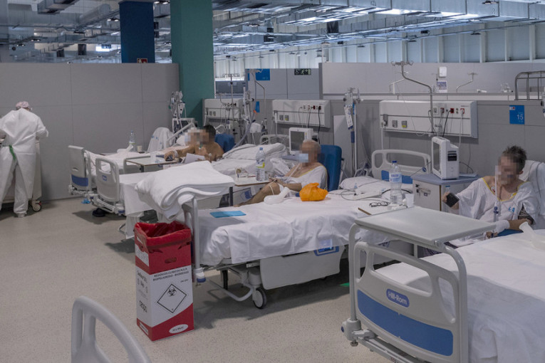 Direkor kovid bolnice u Areni: Nešto se strašno događa