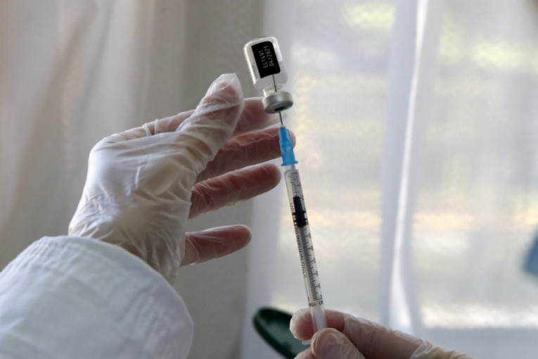 Ukrajina se sprema za registraciju kineske vakcine