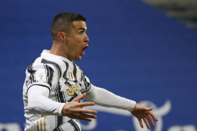 Kristijano Ronaldo postavio sebi krunu na glavu: Tačno je, sad sam oborio rekord Pelea!