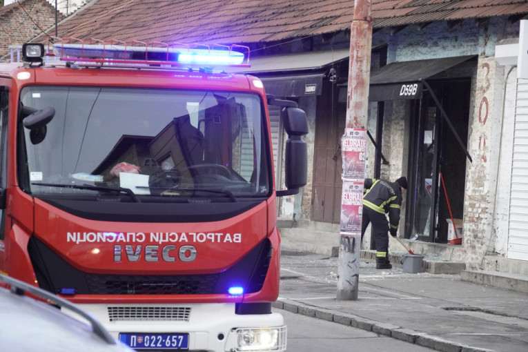 Bačena bomba na poznati kafić u centru Beograda (FOTO)