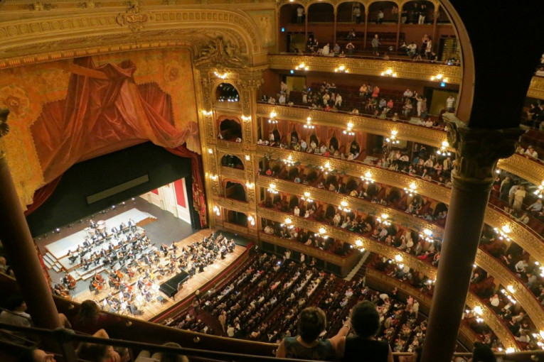 Vikend u gradu: Opera "Viva Mocart" u Narodnom pozorištu, Sajam antikviteta u hotelu "Slavija"
