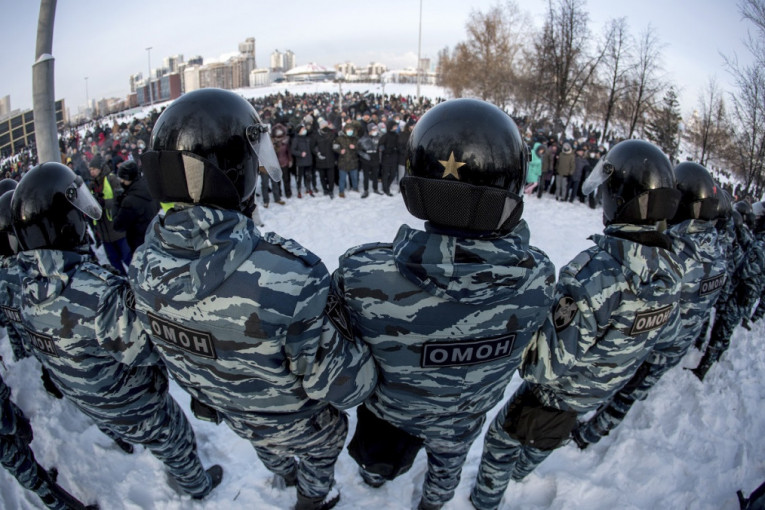 Protesti u Rusiji: Uhapšeno više od 3.500 ljudi, ambasada SAD podržala demonstrante