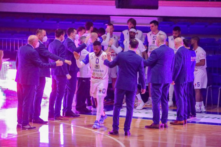 U Mornaru besni na sudije: Rukometni meč, dozvoljena agresivna igra Lazića i Dobrića