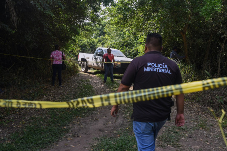 Horor u Meksiku: Pronađeno najmanje 19 ugljenisanih tela (FOTO)