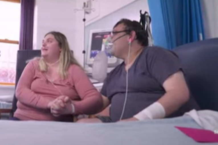 Venčali su se u kovid bolnici: Izgovorili su "da" samo trenutak pre nego što je muškarac stavljen na respirator (VIDEO)