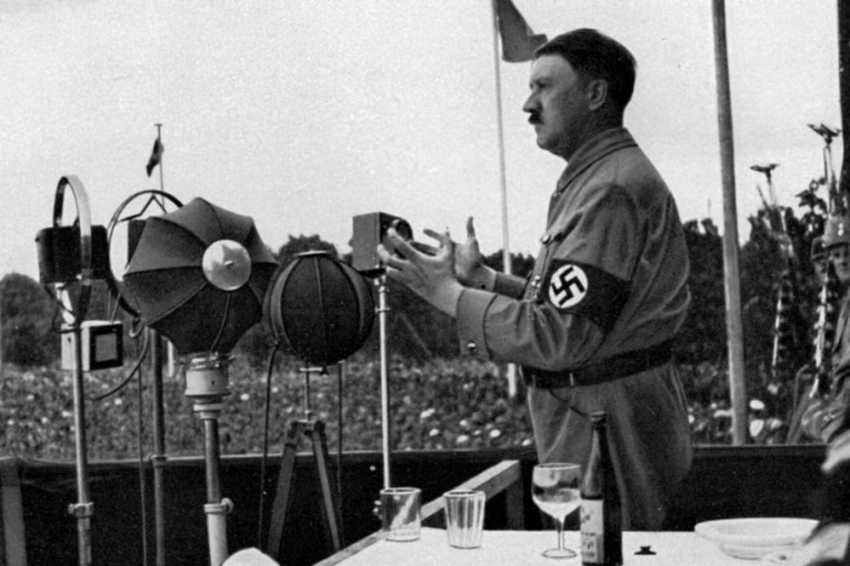 Vegetarijanac, konzument narkotika i nesuđeni umetnik: Devet šokantnih činjenica o Hitleru koje niste znali (FOTO)