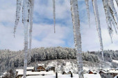 Veje li veje: U Sloveniji skoro metar snega!
