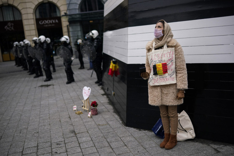 Belgijanci protestuju protiv novih restriktivnih mera: Uhapšeno 300 demonstranata