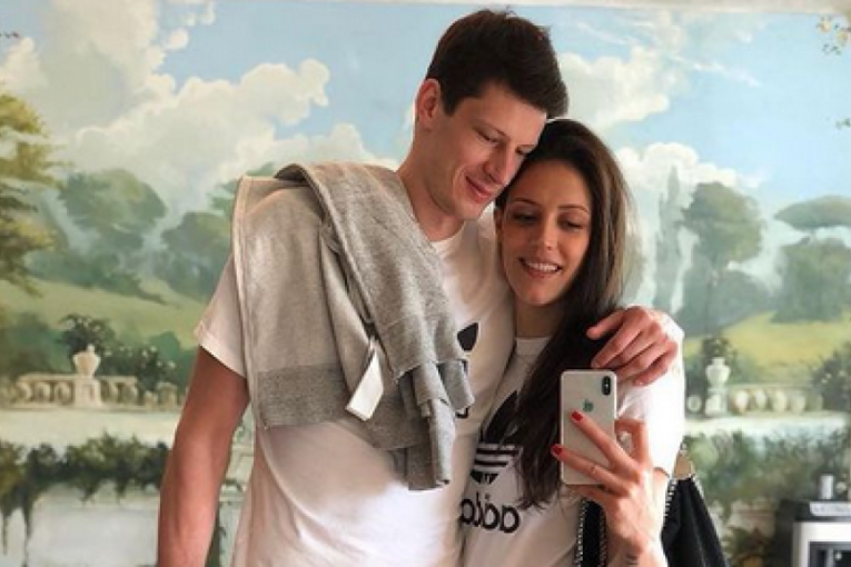 Stefana Veljković i Srećko Lisinac postali roditelji: Jedna od najlepših odbojkašica na svet donela sina!