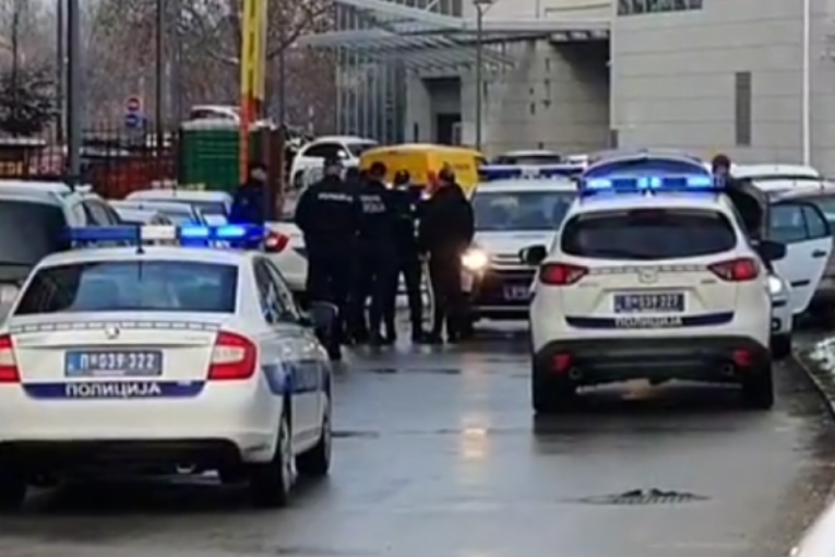 Filmska potera u Novom Sadu: Bežao od policije sa pet kilograma droge! (VIDEO)